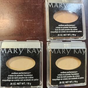 Mary Kay Crème-to-Powder Foundation - Beige 1 and 3
